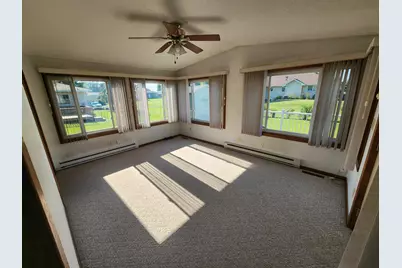 508 NW Lincoln Street, Adams, MN 55909 - Photo 7