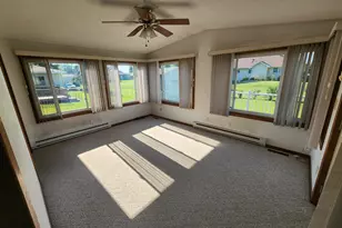 508 NW Lincoln St, Adams, MN 55909 - Photo 7