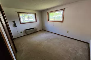 508 NW Lincoln St, Adams, MN 55909 - Photo 11