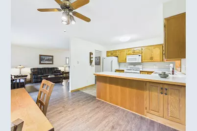 4926 Shady Lane, North Branch, MN 55056 - Photo 9