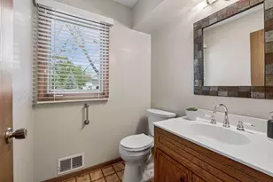 190 Nevada Ave S, Golden Valley, MN 55426 - Photo 27
