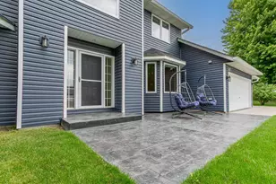 247 Pendryn Hill Cir, Woodbury, MN 55125 - Photo 73