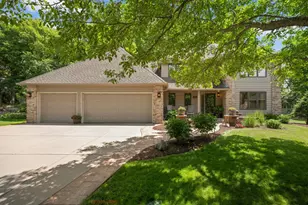 4824 Whispering Ct, Eagan, MN 55122 - Photo 3