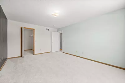 401 Hickory Lane N, Oakdale, MN 55128 - Photo 19