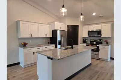 912 Katelyn Circle NE, Montgomery, MN 56069 - Photo 3