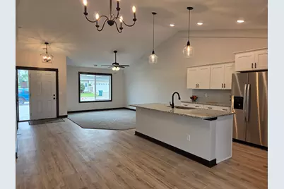 912 Katelyn Circle NE, Montgomery, MN 56069 - Photo 11