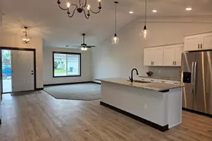 912 Katelyn Circle NE, Montgomery, MN 56069 - Photo 11