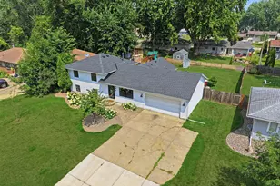 301 Walnut Ln, Apple Valley, MN 55124 - Photo 47