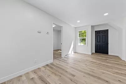 621 White Bear Avenue N, Saint Paul, MN 55106 - Photo 5