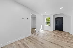 621 White Bear Ave N, Saint Paul, MN 55106 - Photo 5