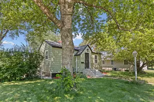 621 White Bear Ave N, Saint Paul, MN 55106 - Photo 3