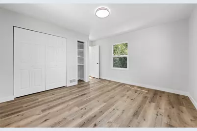 621 White Bear Avenue N, Saint Paul, MN 55106 - Photo 21