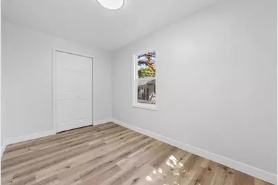 621 White Bear Avenue N, Saint Paul, MN 55106 - Photo 15