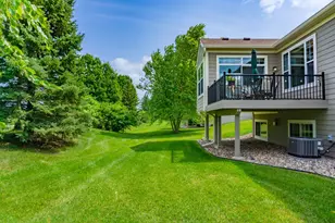 988 Daylily Dr, Victoria, MN 55386 - Photo 9