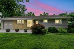 47 Skyline Dr, Mankato, MN 56001 - Photo 3