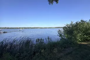 168 Peninsula Rd, Medicine Lake, MN 55441 - Photo 9