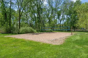 168 Peninsula Rd, Medicine Lake, MN 55441 - Photo 87