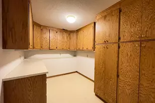 13701 Wood Ln, Minnetonka, MN 55305 - Photo 21