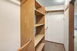 13701 Wood Ln, Minnetonka, MN 55305 - Photo 21