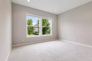 6015 Jewel Ln N, Plymouth, MN 55446 - Photo 9