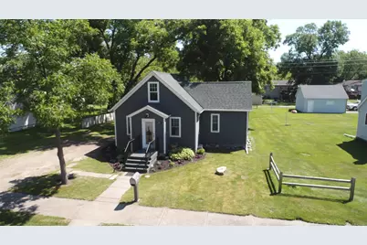 315 4th Avenue SE, Milaca, MN 56353 - Photo 1