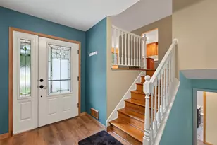 5570 Schutta Rd, Shoreview, MN 55126 - Photo 3
