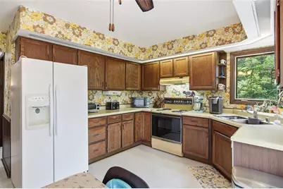 E865 Woodridge Drive, Eau Claire, WI 54701 - Photo 15