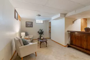 4527 Dodge St, Duluth, MN 55804 - Photo 21