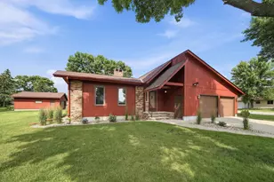 1017 9th St, Gaylord, MN 55334 - Photo 1