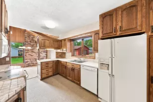 1017 9th St, Gaylord, MN 55334 - Photo 15