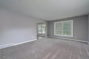 2104 Fair St, Mankato, MN 56001 - Photo 9