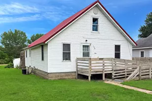 106 1st St N, Darfur, MN 56022 - Photo 1