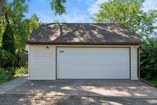 2221 Selby Ave, Saint Paul, MN 55104 - Photo 23