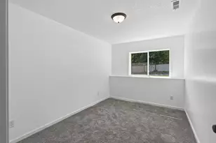 926 Galtier St, Saint Paul, MN 55117 - Photo 23