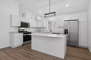 926 Galtier St, Saint Paul, MN 55117 - Photo 9