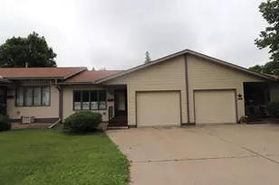 515 Central Ave, Long Prairie, MN 56347 - Photo 3
