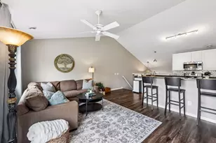 2782 Spy Glass Dr, Chaska, MN 55318 - Photo 9