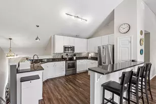 2782 Spy Glass Dr, Chaska, MN 55318 - Photo 11