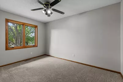 1009 Gramsey Place, Burnsville, MN 55306 - Photo 25