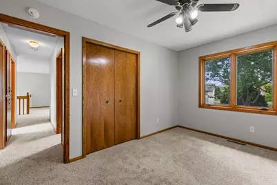 1009 Gramsey Place, Burnsville, MN 55306 - Photo 31