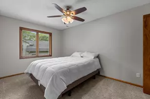1009 Gramsey Pl, Burnsville, MN 55306 - Photo 27