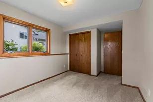 1009 Gramsey Pl, Burnsville, MN 55306 - Photo 47
