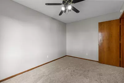 1009 Gramsey Place, Burnsville, MN 55306 - Photo 33