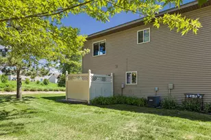 402 Sierra Pl, Roberts, WI 54023 - Photo 35