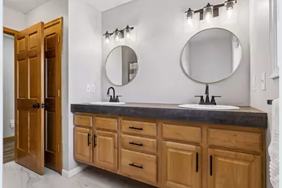 402 Sierra Place, Roberts, WI 54023 - Photo 27