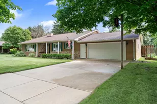 1807 9th St SW, Austin, MN 55912 - Photo 5
