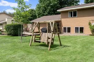 1807 9th St SW, Austin, MN 55912 - Photo 9