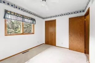 1807 9th St SW, Austin, MN 55912 - Photo 43