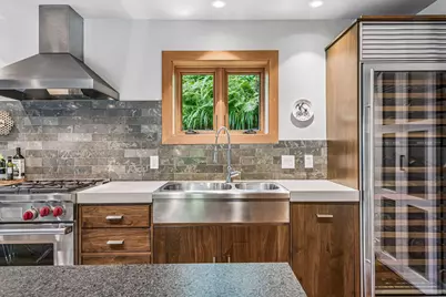 747 Kenwood Parkway, Minneapolis, MN 55403 - Photo 27