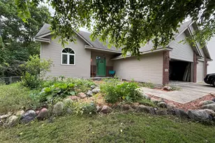 856 Bridle Creek Ln, Jordan, MN 55352 - Photo 3